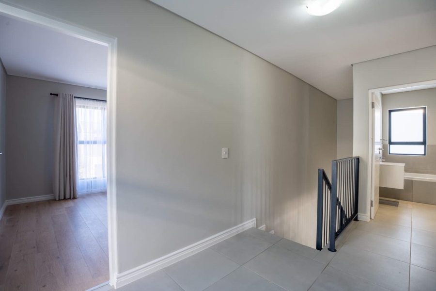 To Let 3 Bedroom Property for Rent in Groot Phesantekraal Estate Western Cape